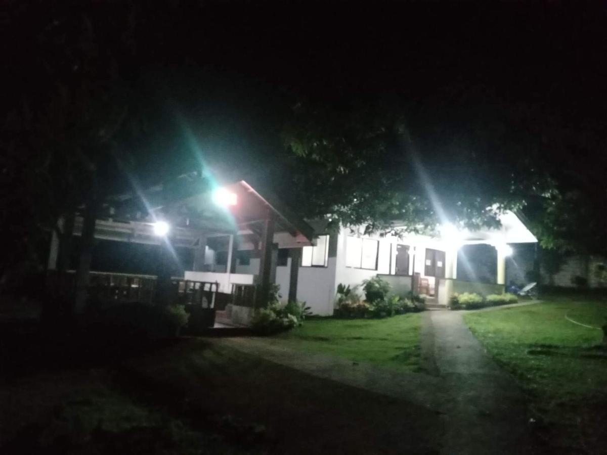 Balai Mariacaria Pension House Guindulman Exteriér fotografie
